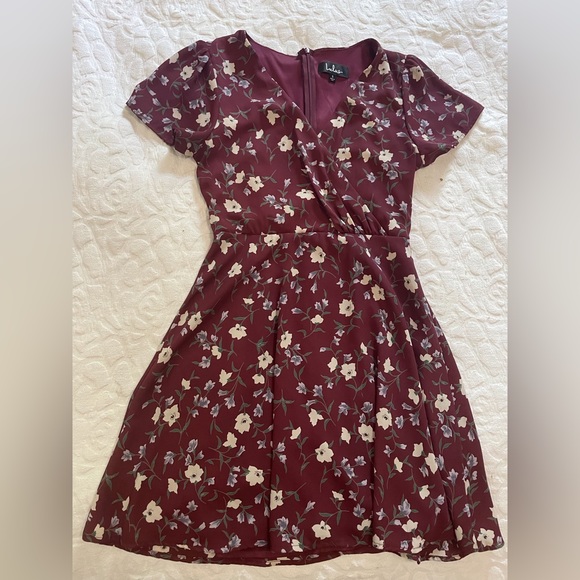 Lulu’s Dolly Burgundy Floral Print Dress, Size S - Picture 2 of 3